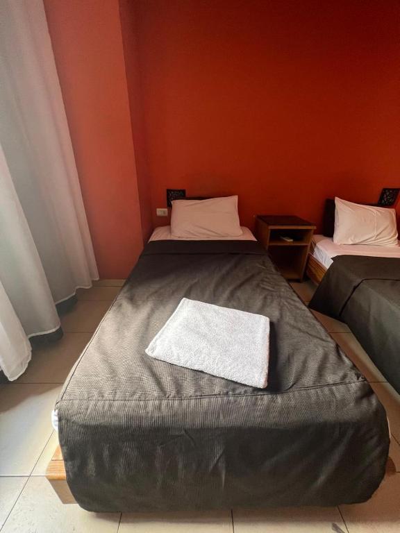 Postel nebo postele na pokoji v ubytování Golden Hotel Cairo