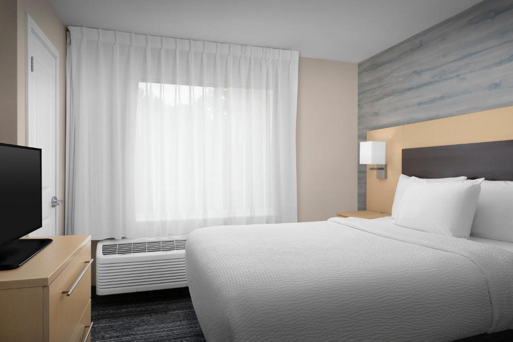 TownePlace Suites by Marriott Goldsboro - Suite Queen De Un Dormitorio Con Sofá Cama