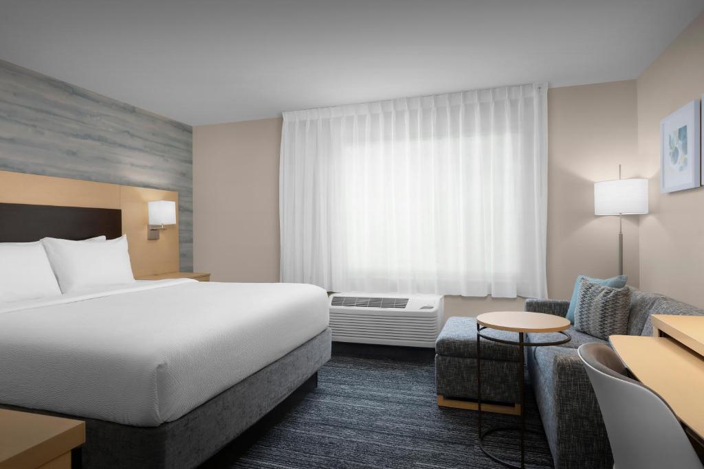TownePlace Suites by Marriott Goldsboro - Estudio King Con Sofá Cama