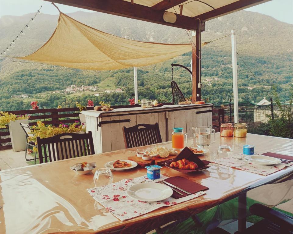 Nespecifikovaný výhled na hory nebo výhled na hory při pohledu z bed and breakfast