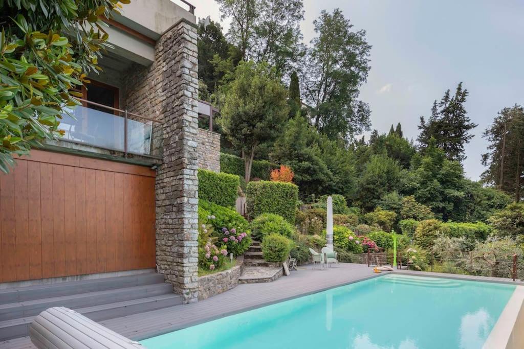 Bazén v ubytování Villa Wright, ToscanaOneHH nebo v jeho okolí