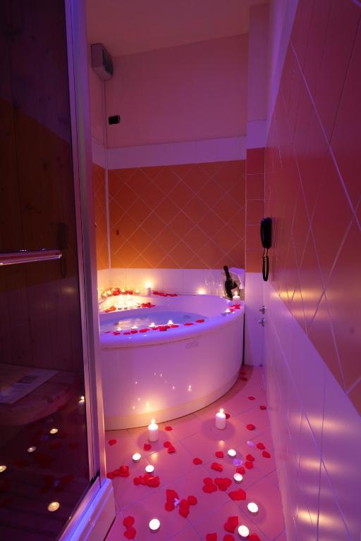 Koupelna v ubytování Hotel Manzoni Wellness&Spa