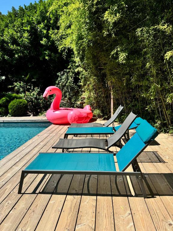 Fotografia z galérie ubytovania maison individuelle à 7km des gorges de l'Ardèche, piscine, vue, au calme v destinácii Saint-Alexandre