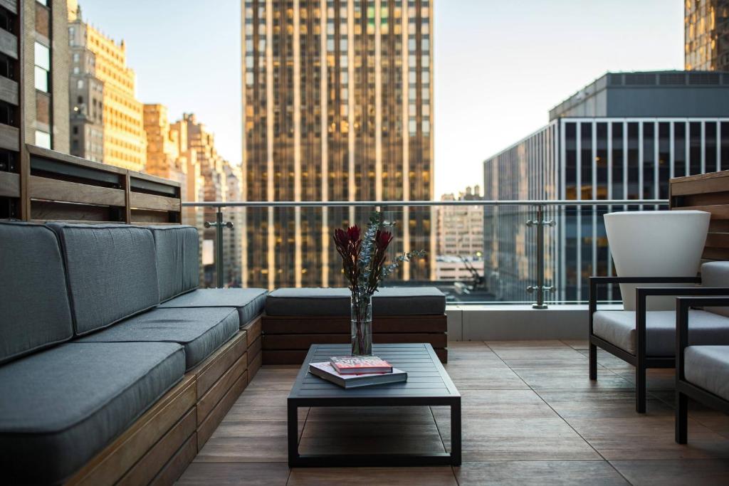 Posezení v ubytování Renaissance New York Midtown Hotel