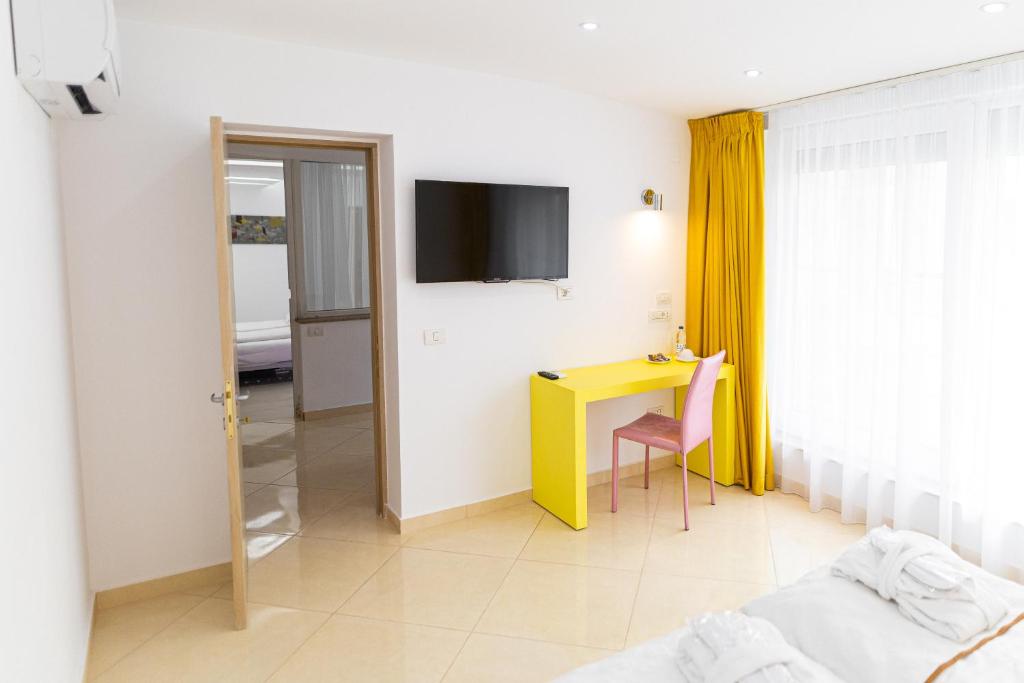 Christina Hotel - Resim 16