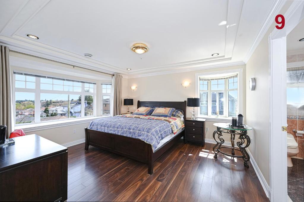 7 Bedrooms in the Heart of Vancouver - Resim 14