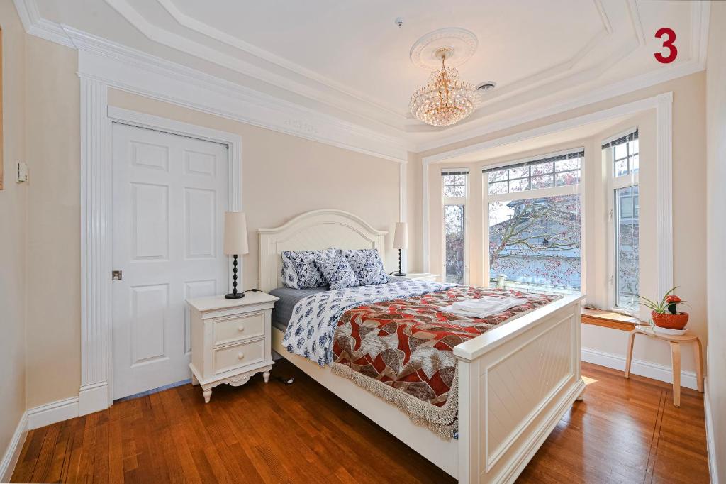 7 Bedrooms in the Heart of Vancouver - Resim 7