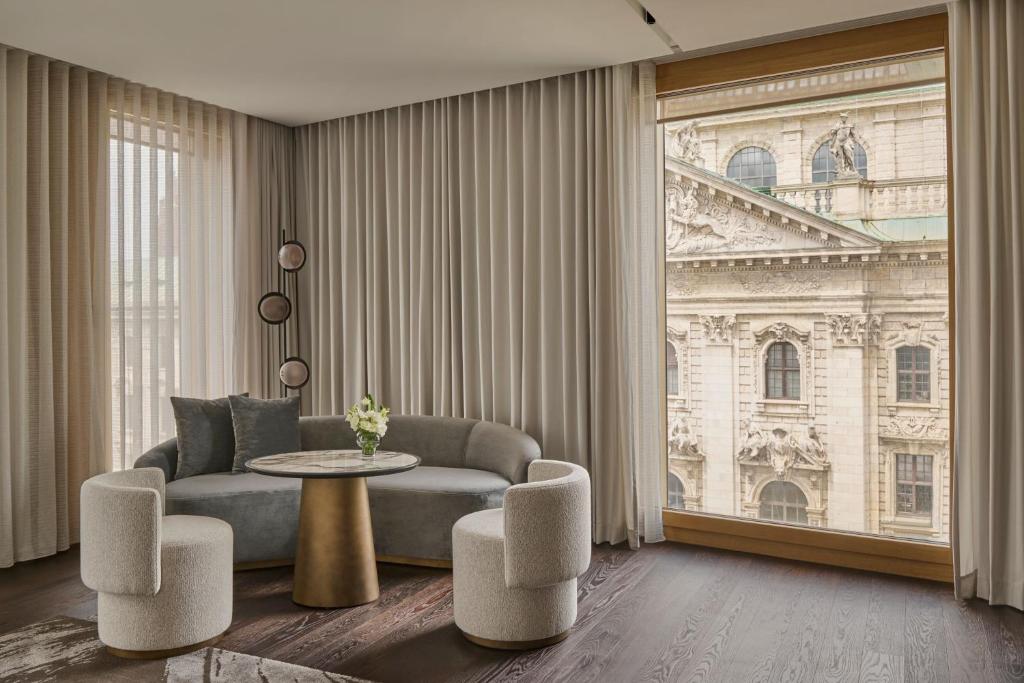 Koenigshof, a Luxury Collection Hotel, Munich - Resim 42