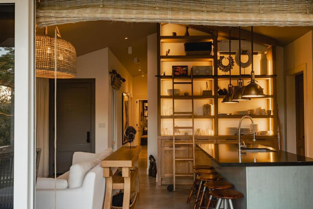 Area soggiorno di Villa Ceviche Home at the Heart of Venao