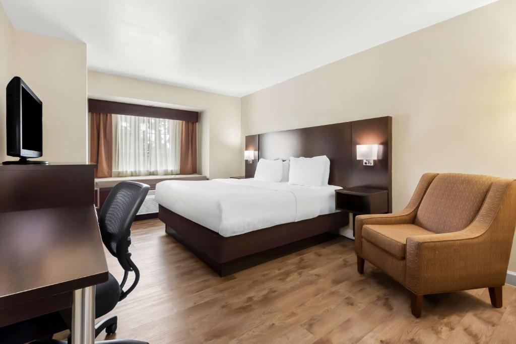 Best Western Patriots Point - Zimmer Mit Queensize-Bett
