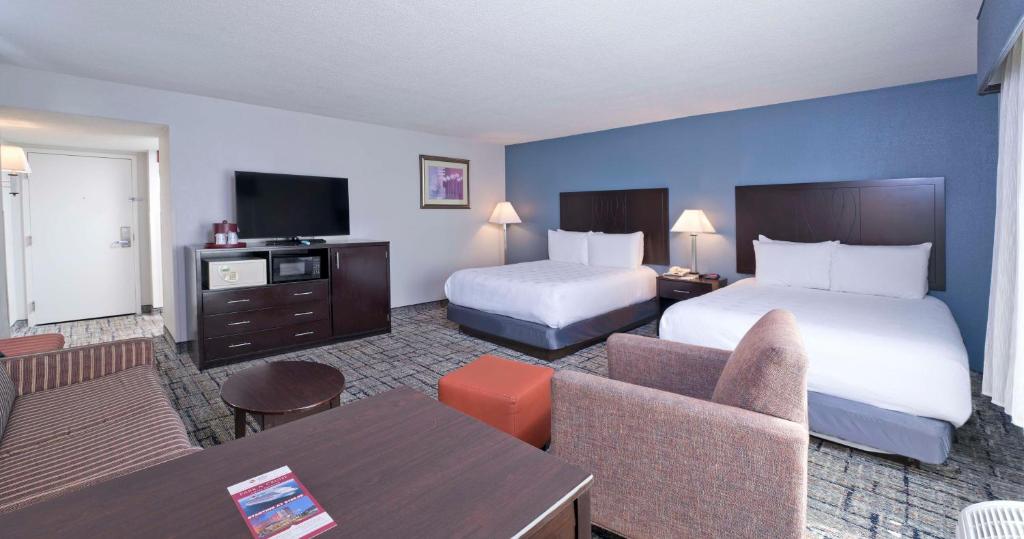 Best Western Plus Hotel & Conference Center photo