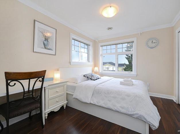 7 Bedrooms in the Heart of Vancouver - Resim 16