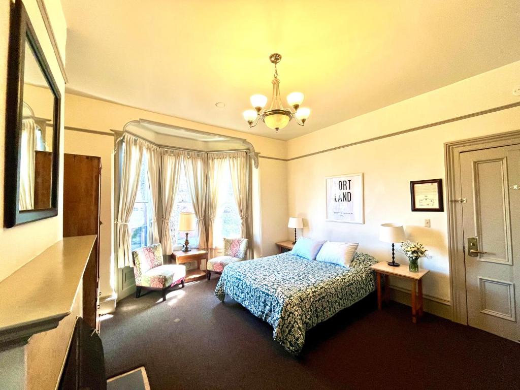 Northwest Portland Hostel photo