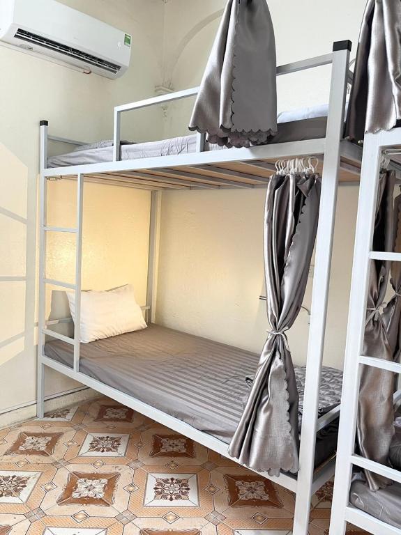 Downtown Backpacker Hostel - 7