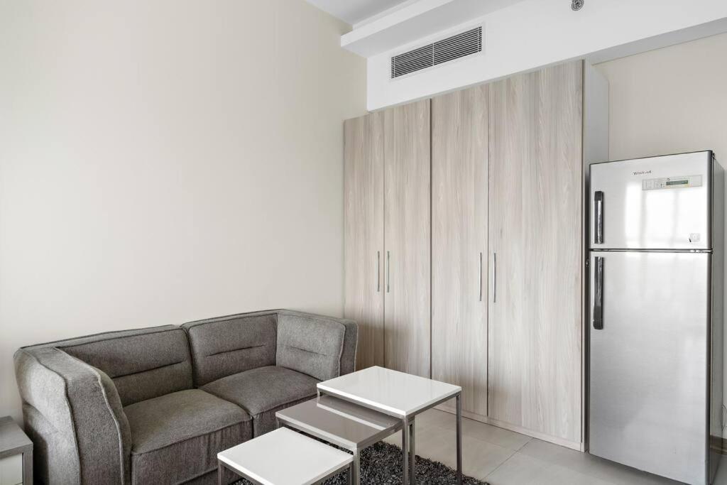 Area soggiorno di FIRST CLASS Studio Rustic Charm in SOL BAY