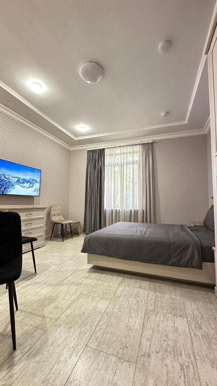 Postel nebo postele na pokoji v ubytování Lux Home in heart of city center