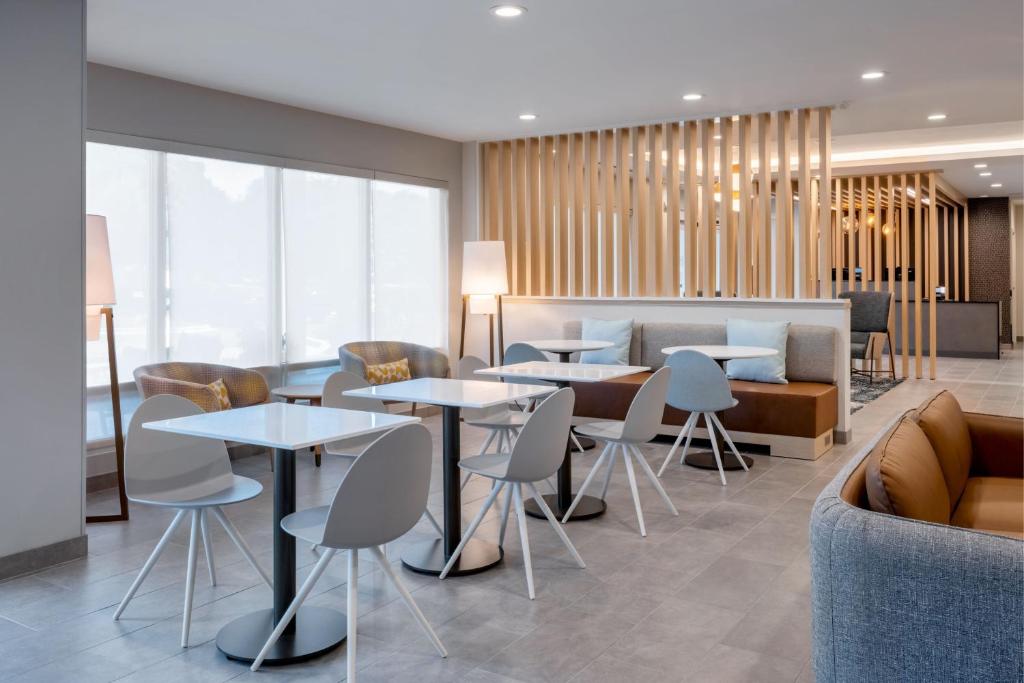 TownePlace Suites by Marriott Brunswick photo