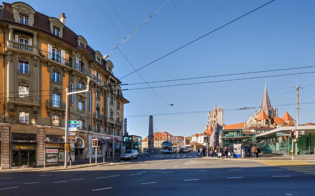 Swiss Wine by Fassbind - Resim 17