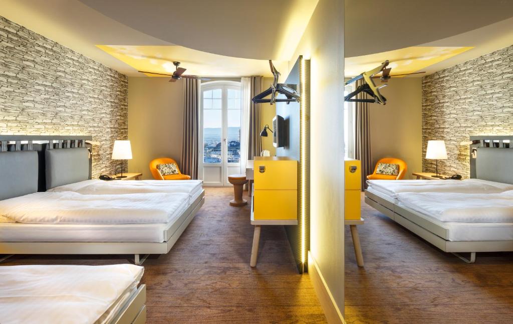 Swiss Wine by Fassbind - Resim 7