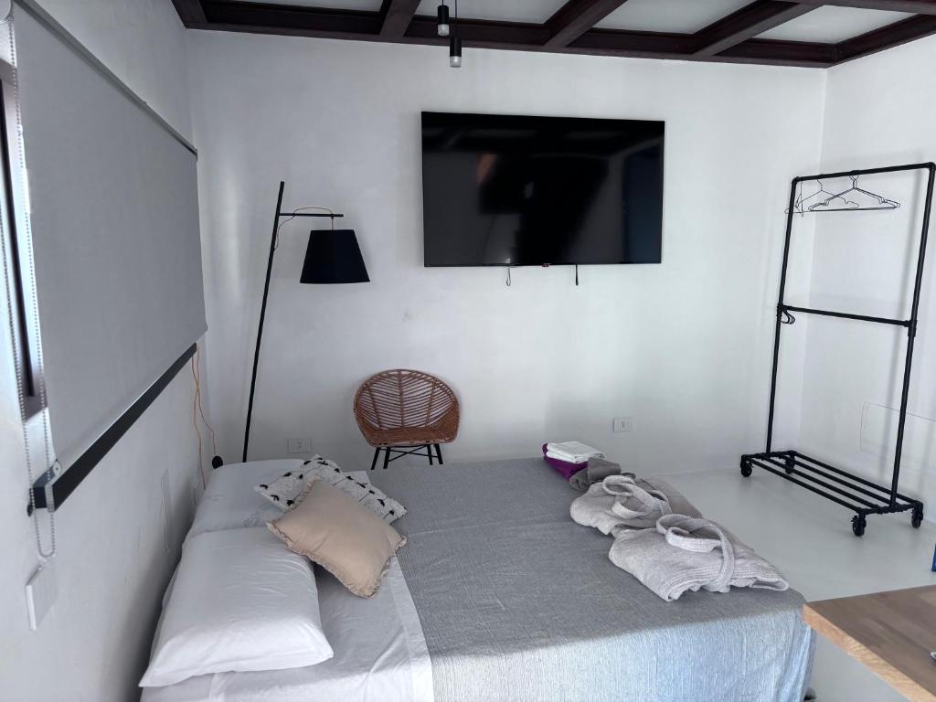 Postel nebo postele na pokoji v ubytování Aeneas Villa Pool & Jacuzzi al mare Torre Guaceto