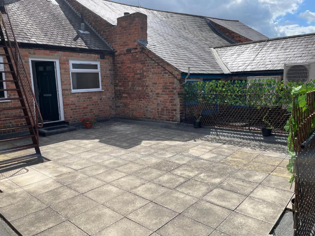 Lovely 2 bed Apartment, Arnold Town centre. - 2ベッドルームのアパート