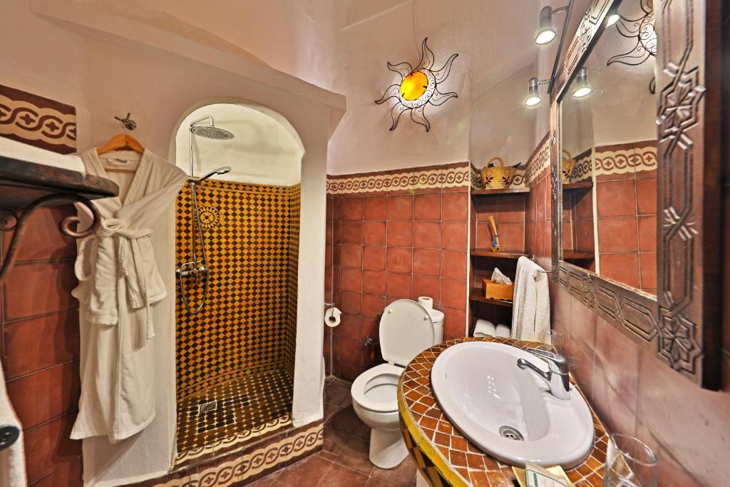 Koupelna v ubytování Riad Villa Garance