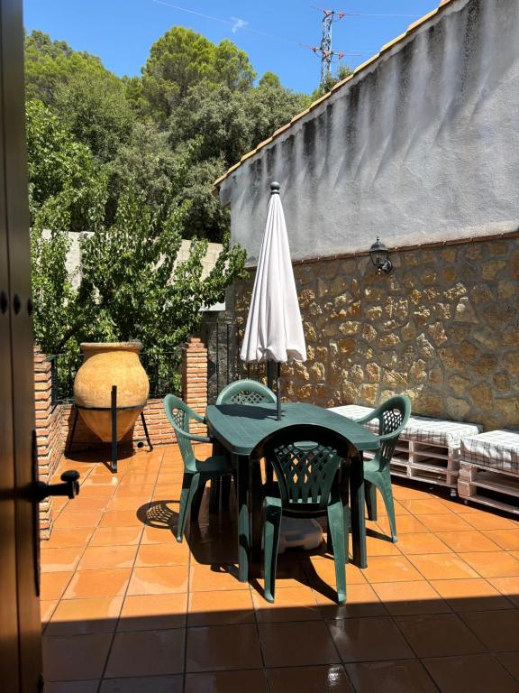 Patio alebo iná vonkajšia časť ubytovania Casa Rural Las Nogueras