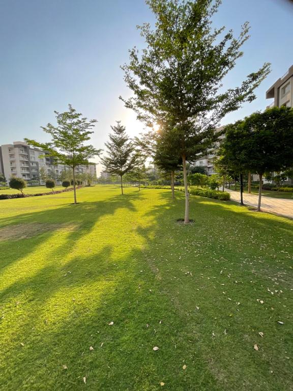 Zahrada ubytování Madinaty B12 Shared Apartment With Private Rooms - One minute from Mall - غرفة خاصة في شقة مشتركة