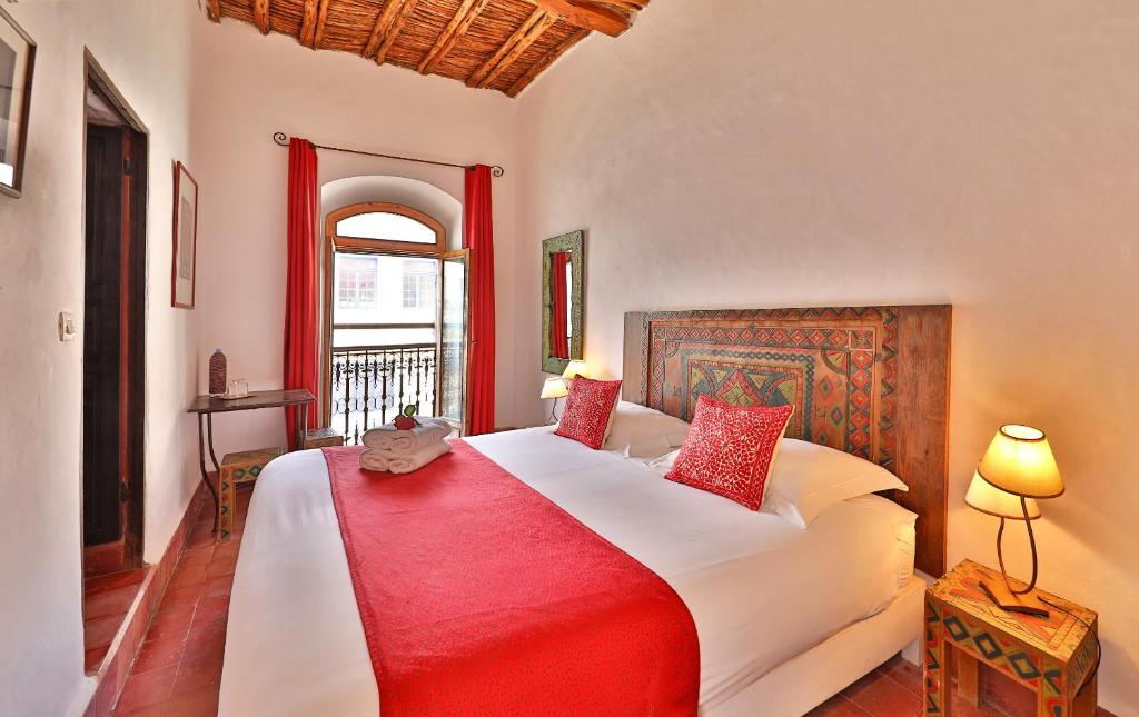 Postel nebo postele na pokoji v ubytování Riad Villa Garance