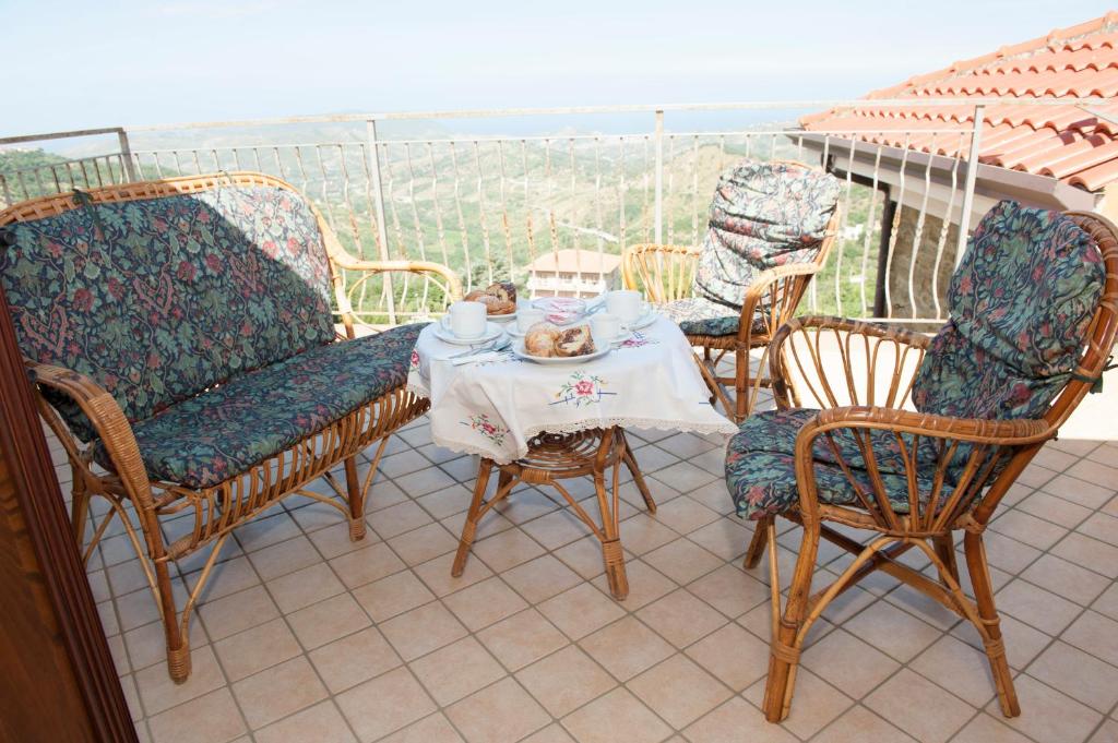 Casa Vacanze - B&B Il Tempone - Monolocale Con Terrazza E Vista Mare