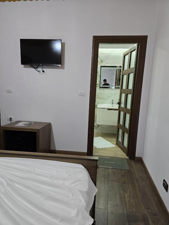 TV a/nebo společenská místnost v ubytování Hazmurat Hotel