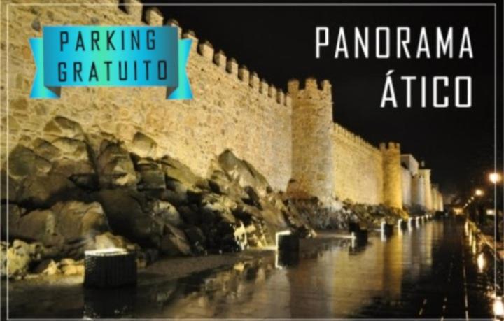 Una imagen de un castillo de noche con las palabras "brutalidad en el estacionamiento" en Panorama Ático, en Ávila
