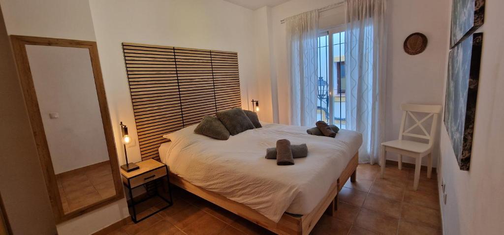 Posteľ alebo postele v izbe v ubytovaní Luxe appartement, centrum Marbella, vlak aan zee!