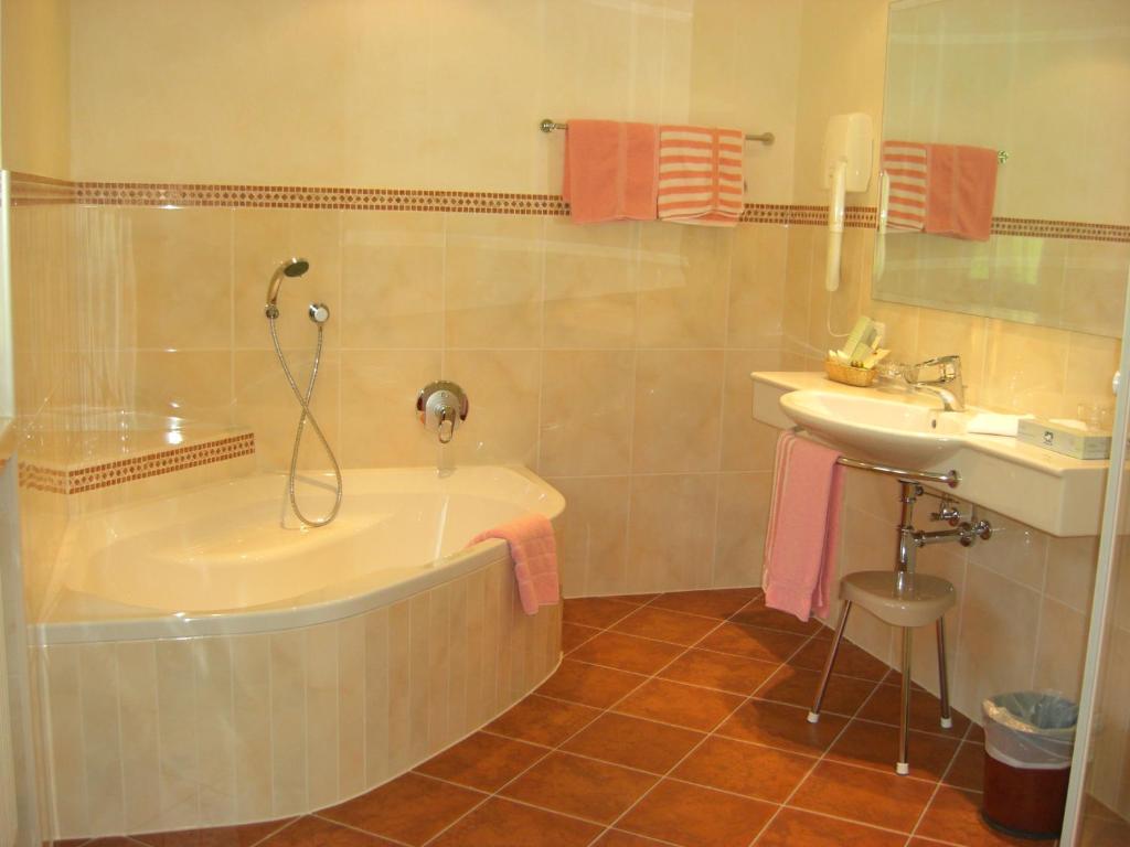Koupelna v ubytování Hotel Hartenfels