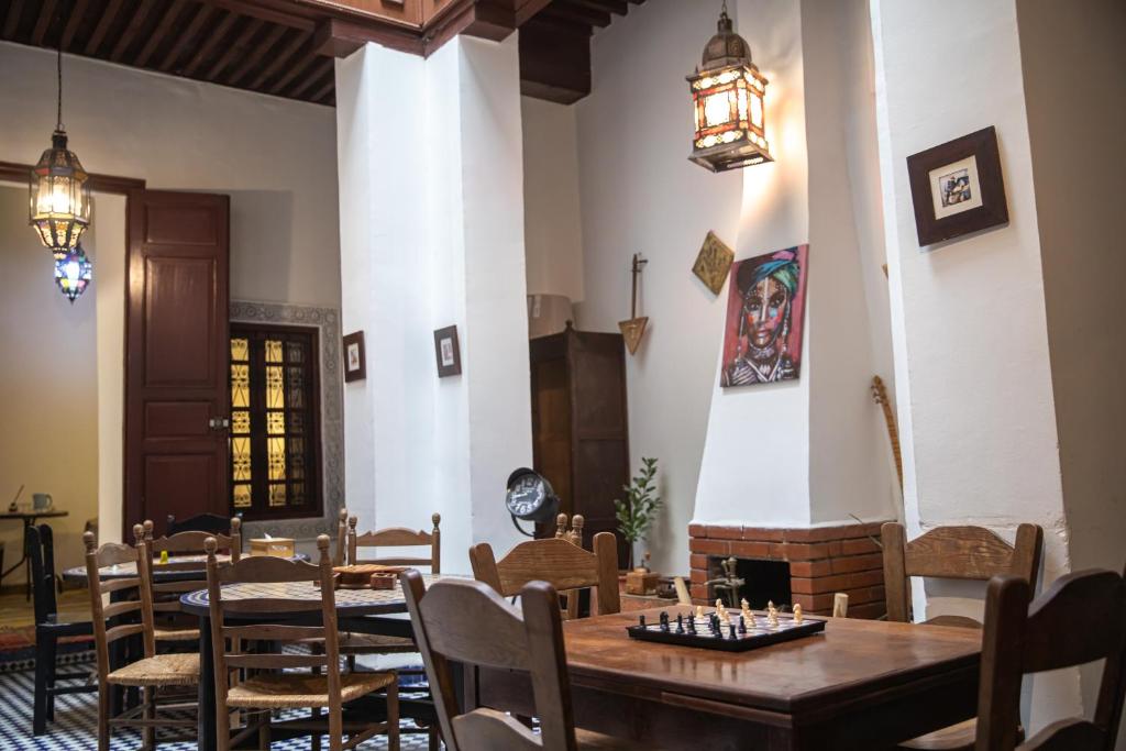 Posezení v ubytování Riad Fes Dar