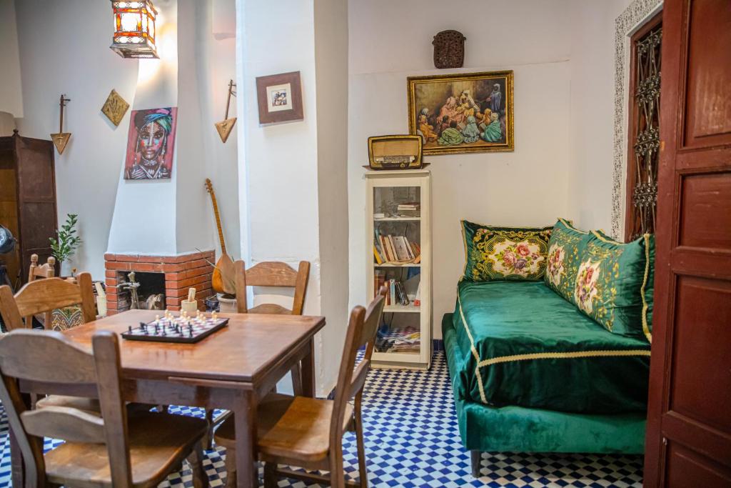 Posezení v ubytování Riad Fes Dar