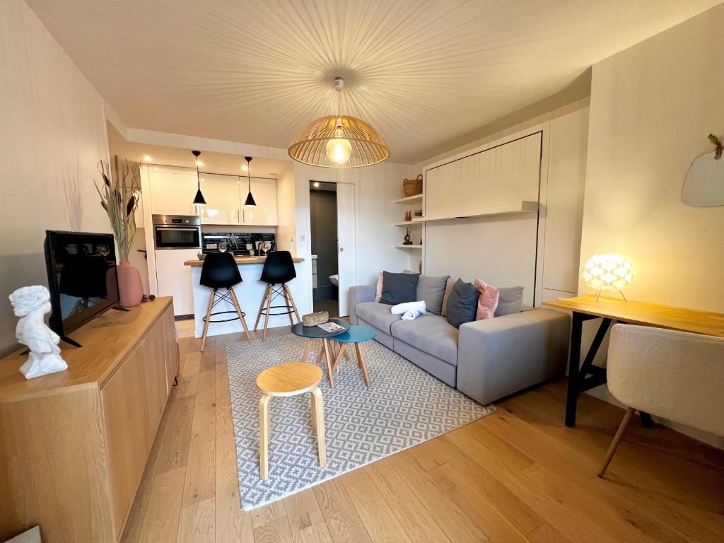 Η κουζίνα ή μικρή κουζίνα στο LArsenal avec parking, centre de Rennes