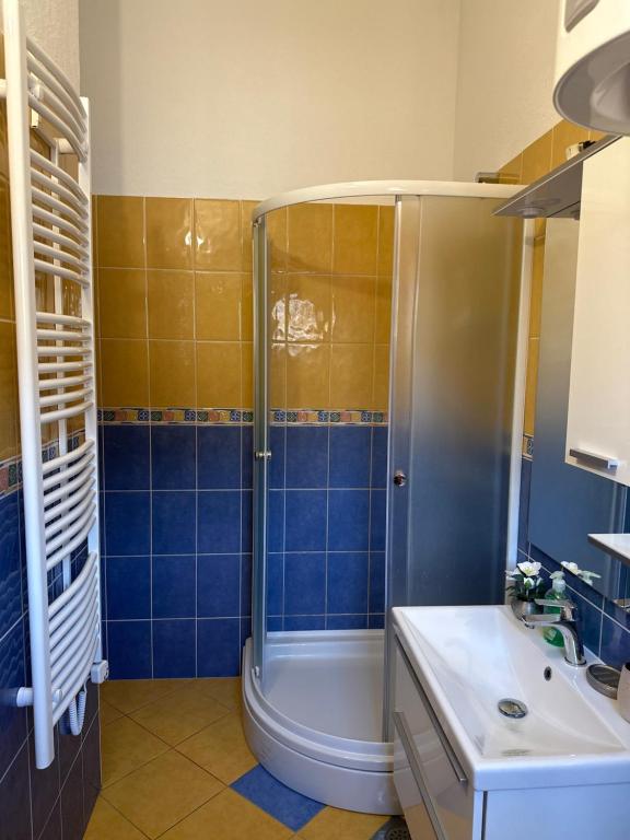Kúpeľňa v ubytovaní Apartmani Mlikotić