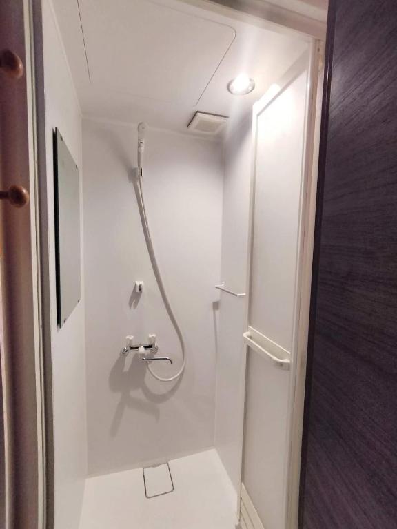 12池袋最中心 两室一厅两浴室两卫生间 池袋站7分 2 rooms Ikebukuro center 7 mins to ST Max 8P 直达新宿 涉谷 表参道 池袋 上野 代代木 银座 原宿にあるバスルーム