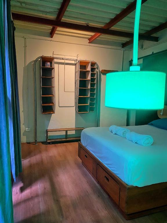 Postel nebo postele na pokoji v ubytování Elmar Hostel
