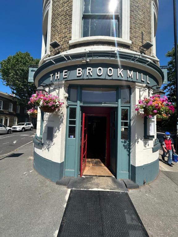 The Brookmill - Resim 21