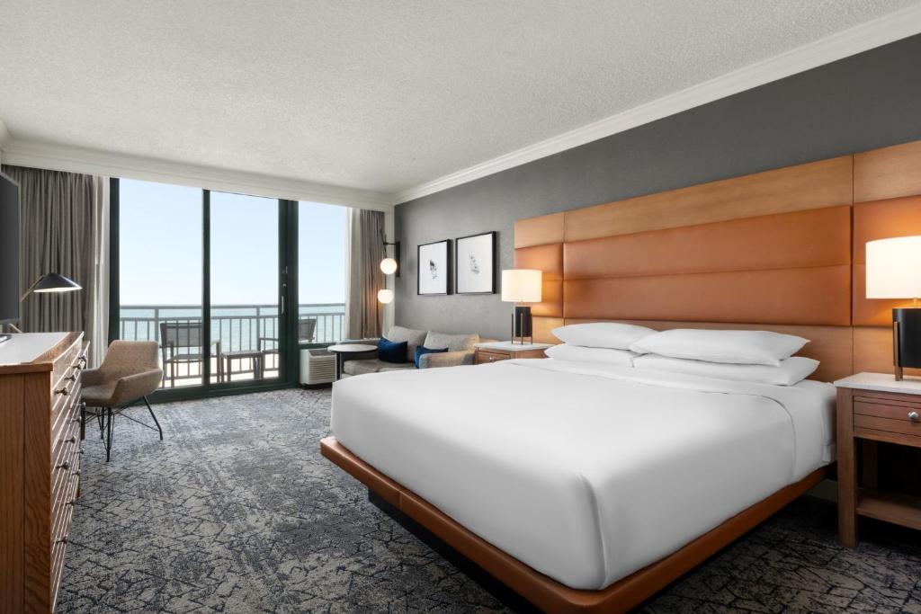 Sheraton Oceanfront Hotel - One-Bedroom Oceanfront King Suite With Sofa Bed