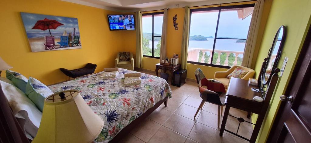 Boca Chica Bay Eco Lodge - Penthouse Queen Suite Avec Vue Sur L'océan
