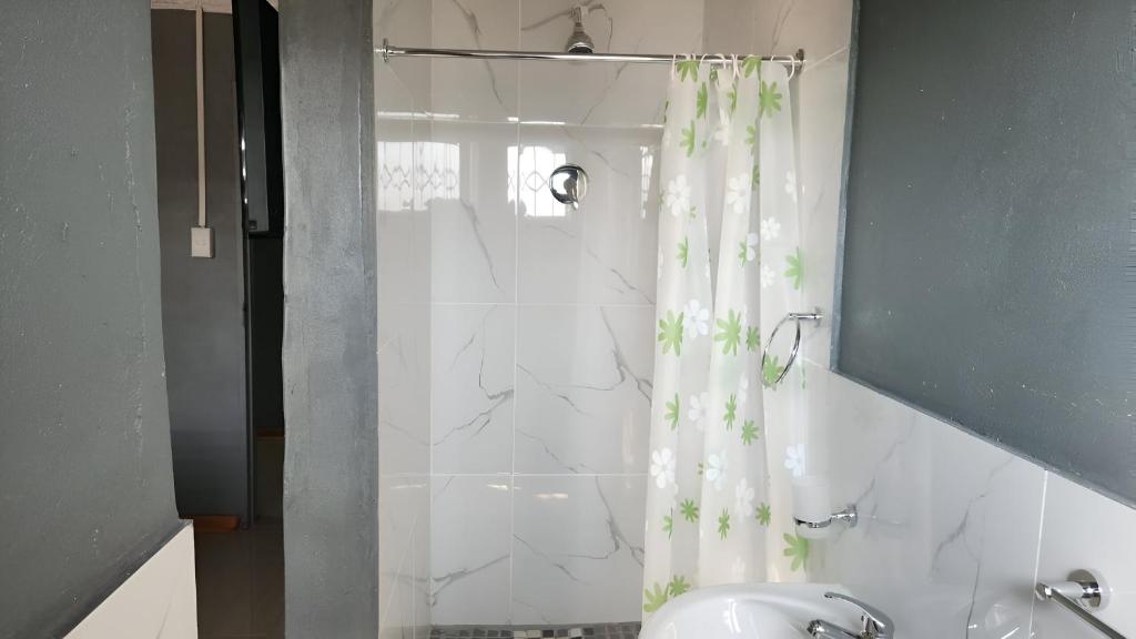 Koupelna v ubytování Monarca inn - Affordable Accomodation in makwane molapo location Qwaqwa