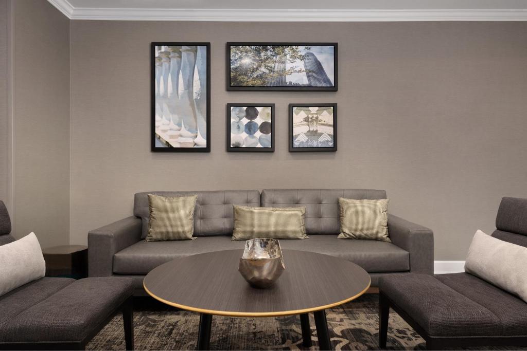 Residence Inn Charlotte SouthPark photo