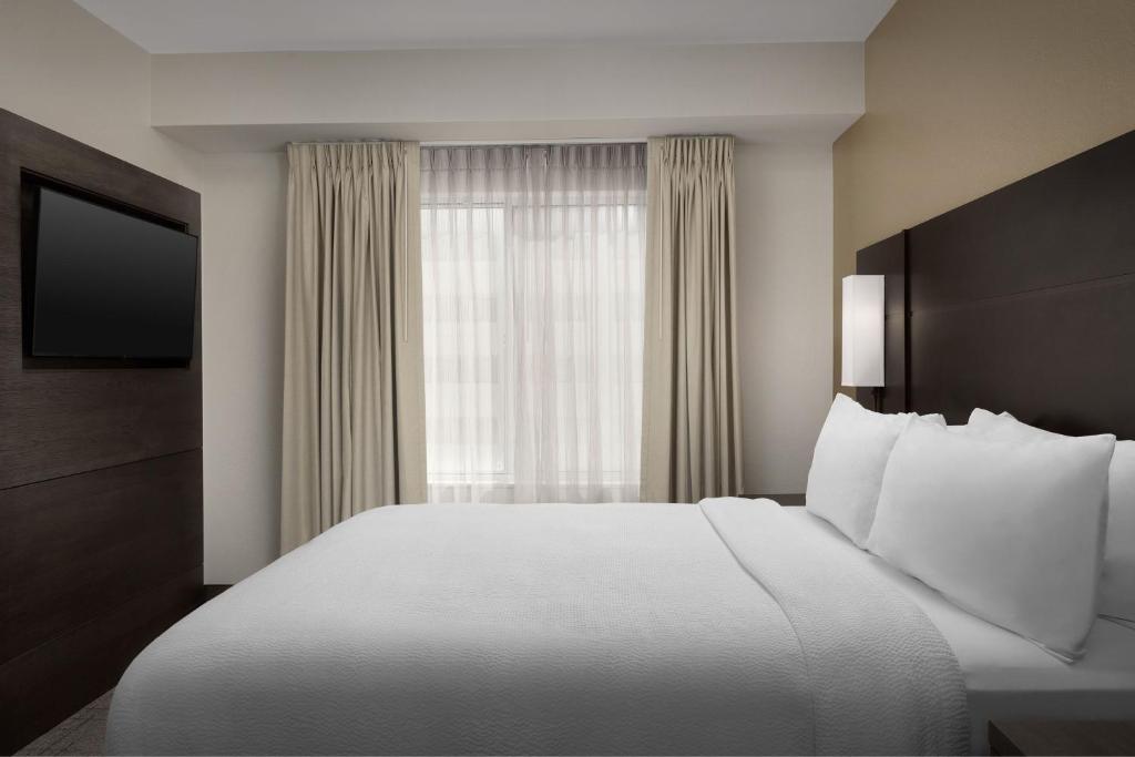 Residence Inn Charlotte SouthPark photo
