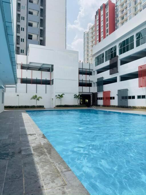 Bazén v ubytování 2 Room Ipoh apartment with swimming pool nebo v jeho okolí