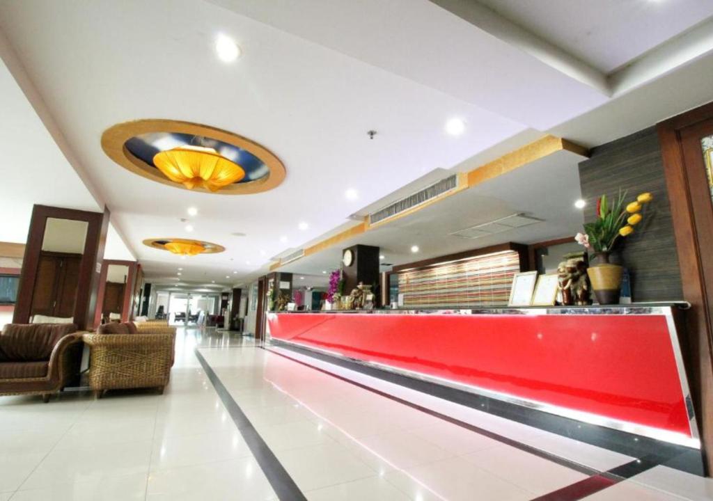 Vstupní hala nebo recepce v ubytování Convenient Grand Plus Hotel Suvarnabhumi