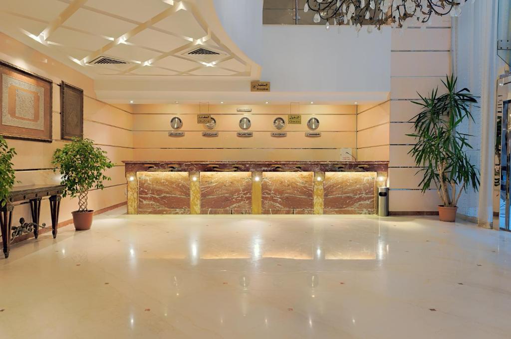 Posezení v ubytování Snaf Inn ِAzizia Hotel