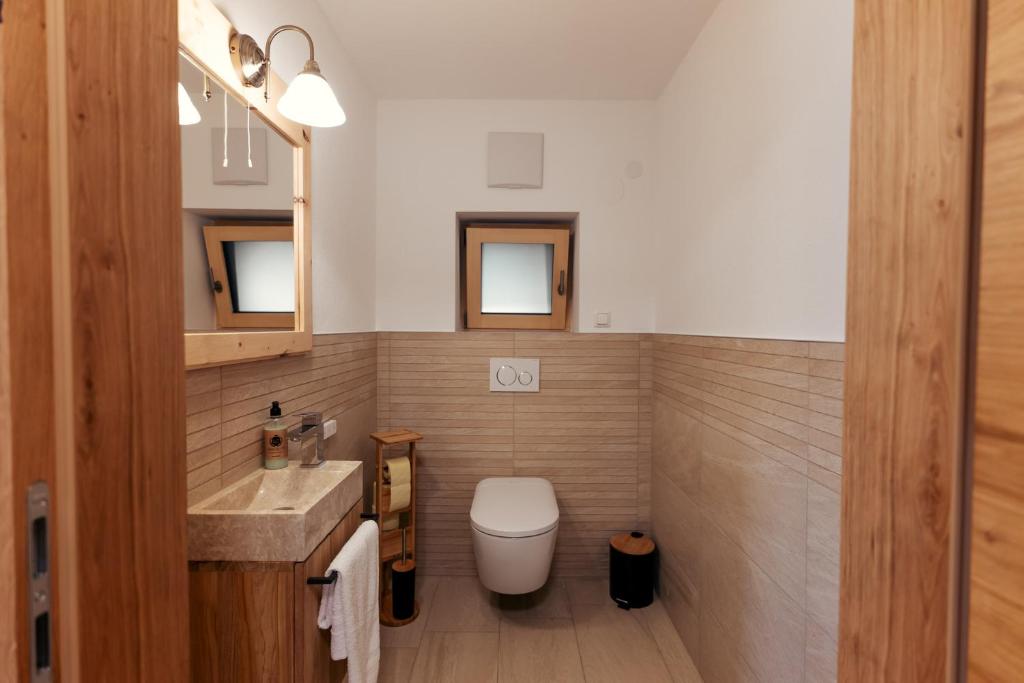 Koupelna v ubytování ALMCHALET Smaragd